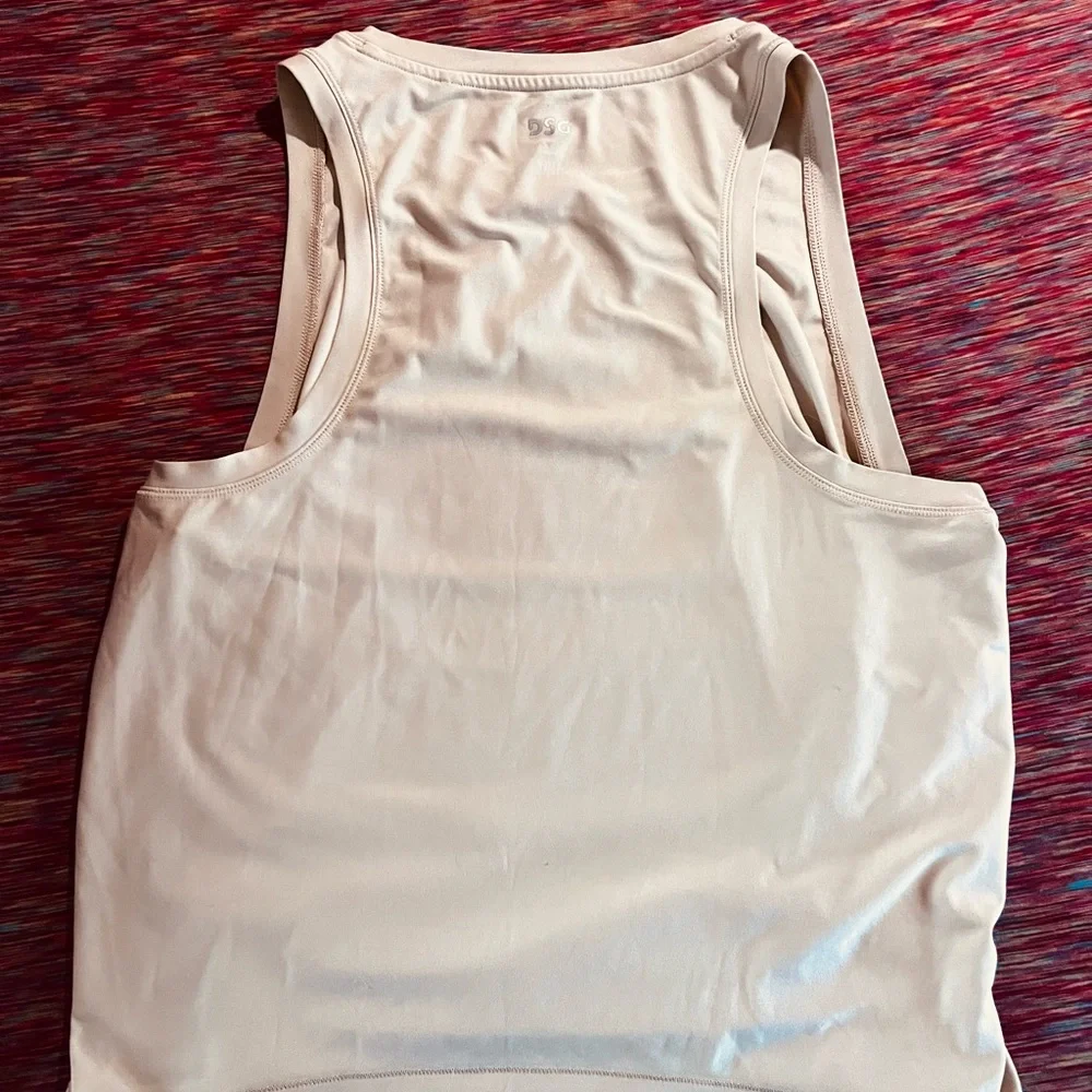 DSG Ruched Racerback Yoga Tank - Picture 3 of 4
